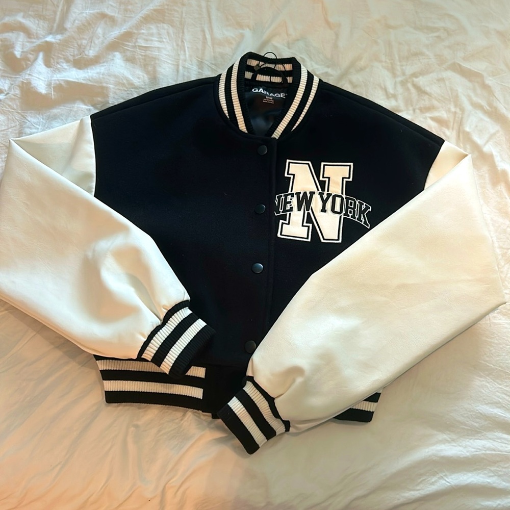 cropped garage vintage varsity jacket xs